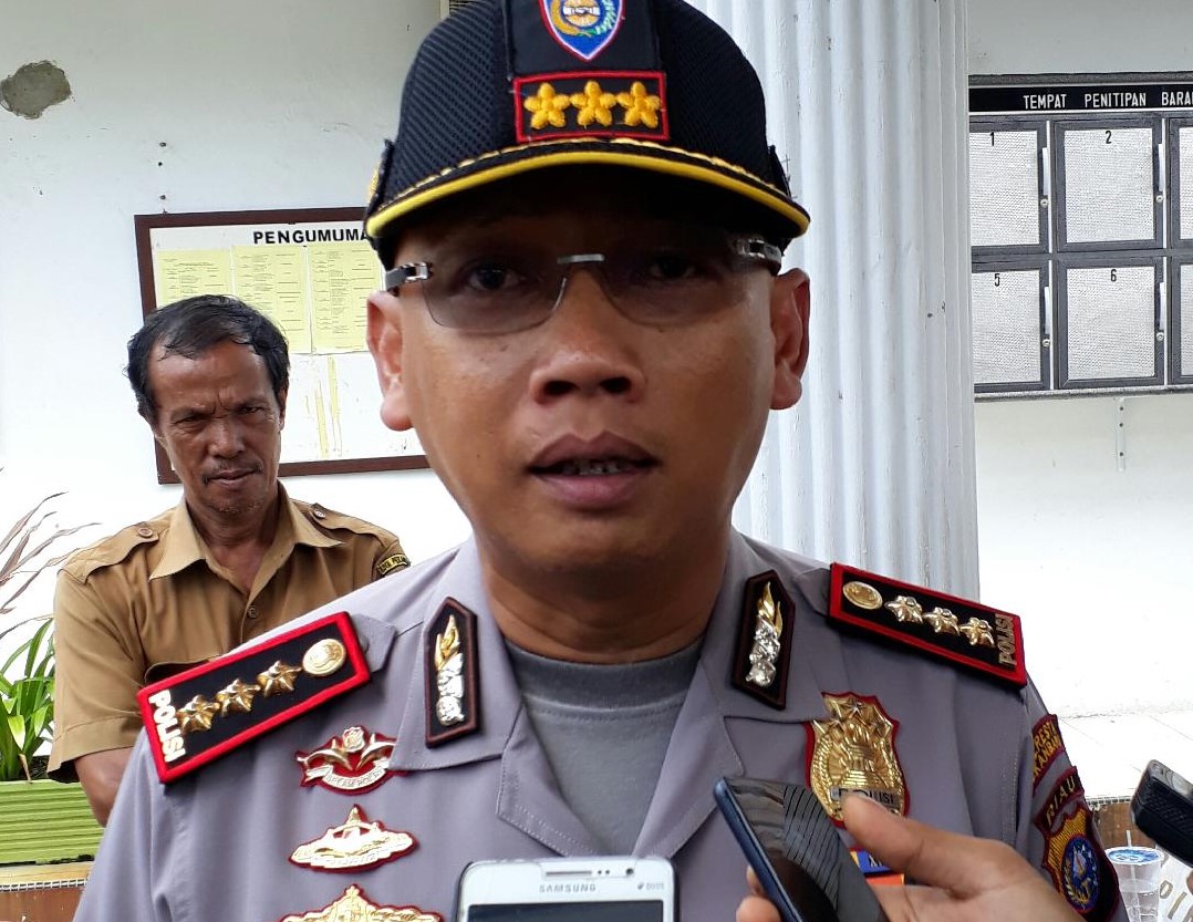 Polresta Pekanbaru Gerebek Home Industri Miras Oplosan